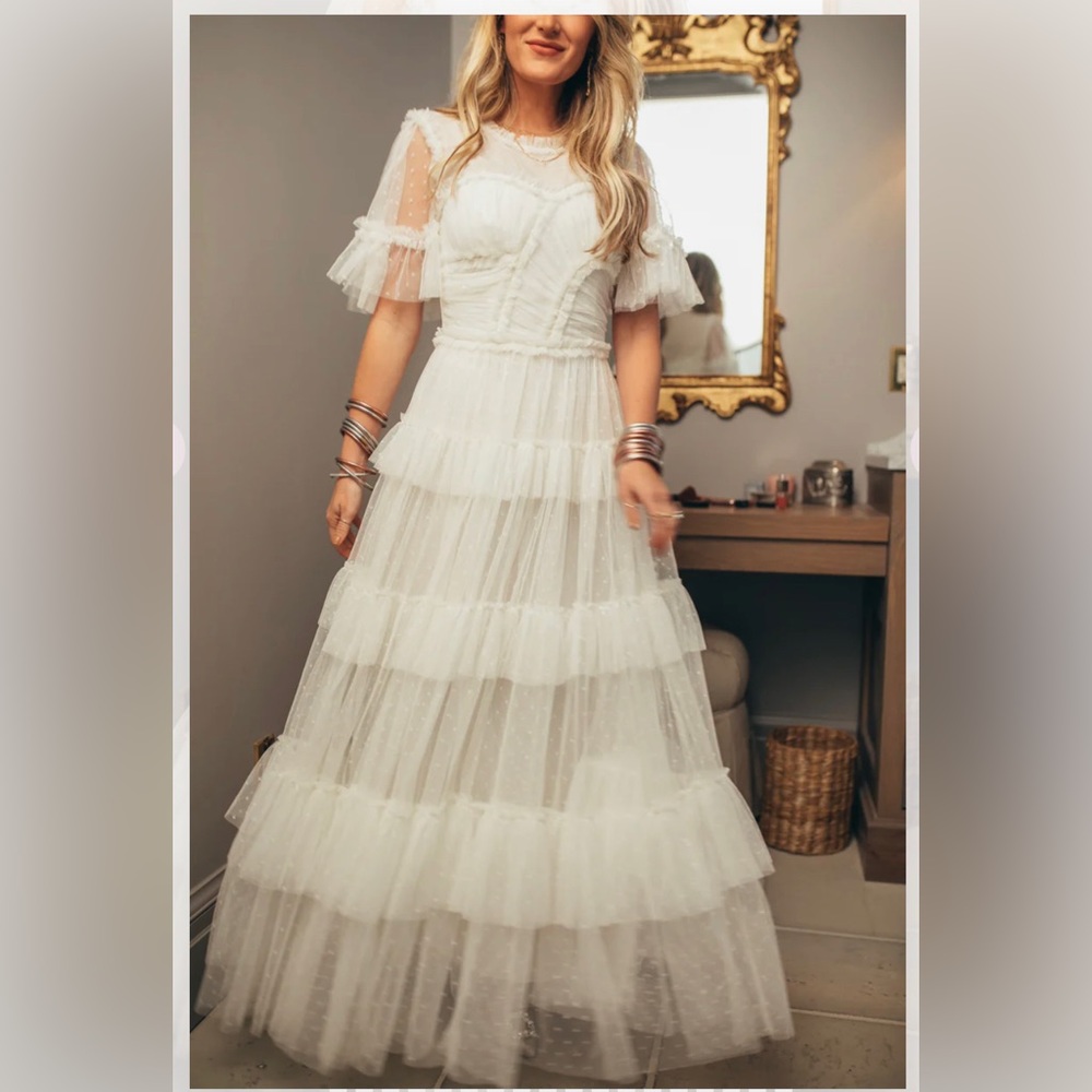 Ivy City Co brand Whimsical Dress In White